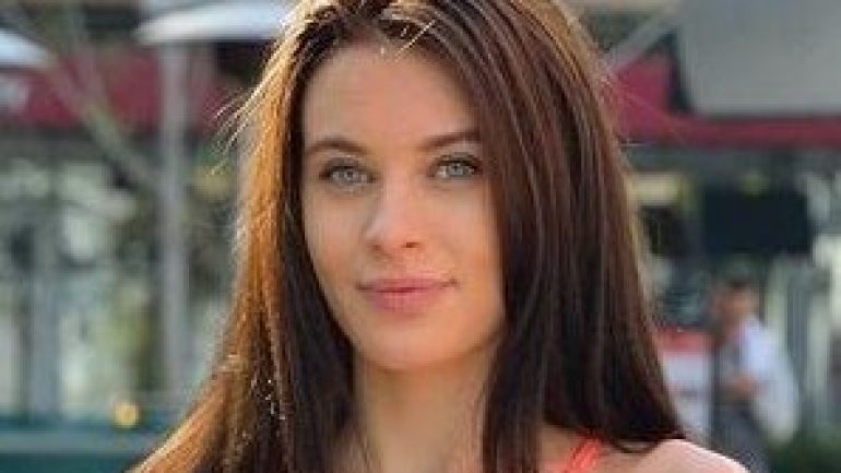 Lana Rhoades – Wzrost – Waga – Wymiary – Kolor oczu – Wiki